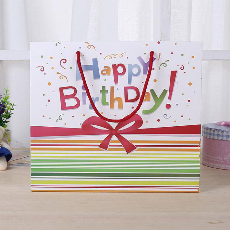 पेपर गिफ्ट बैग आपके ब्रांड और उपहार देने के अनुभव को कैसे बढ़ा सकते हैं?